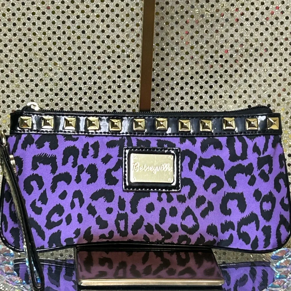Betsyville Purple & Black Leopard Print Wristlet w/Gold Studs Approx. 10 x 5